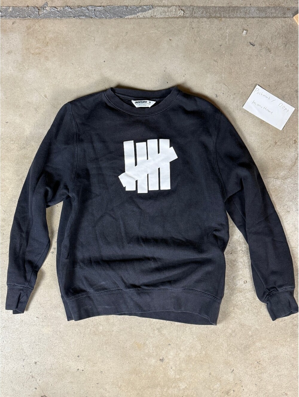 UNDEFEATED 5 Strike Logo Crewneck Sweatshirt Black Men’s Medium Streetwear